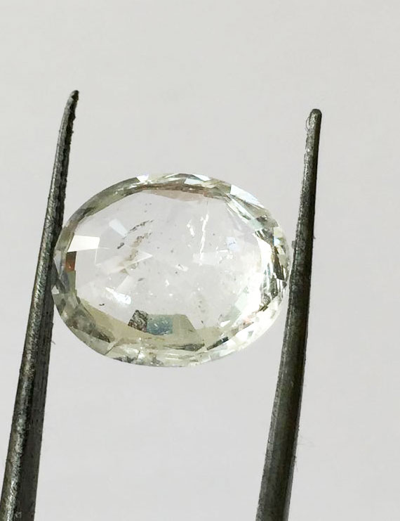 7.32 Ratti (6.58 ct) Natural Certified White Topaz